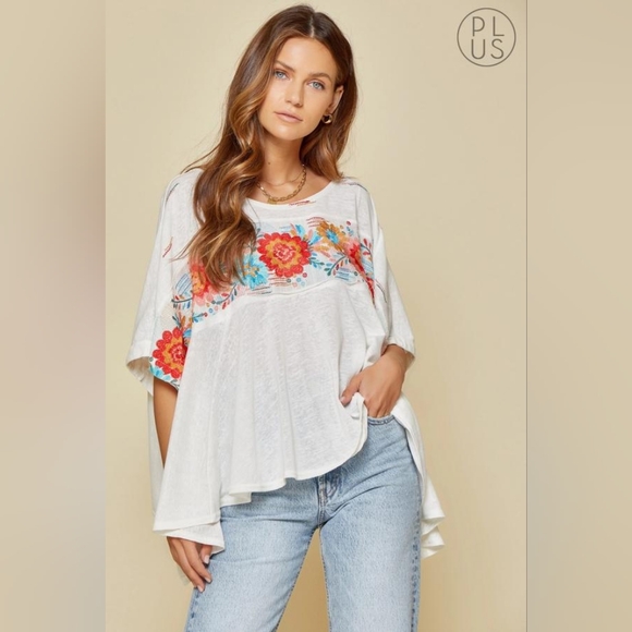 Savanna Jane White Oversized Blouse with Floral Embroidery 1X 2X 3X - Picture 1 of 6